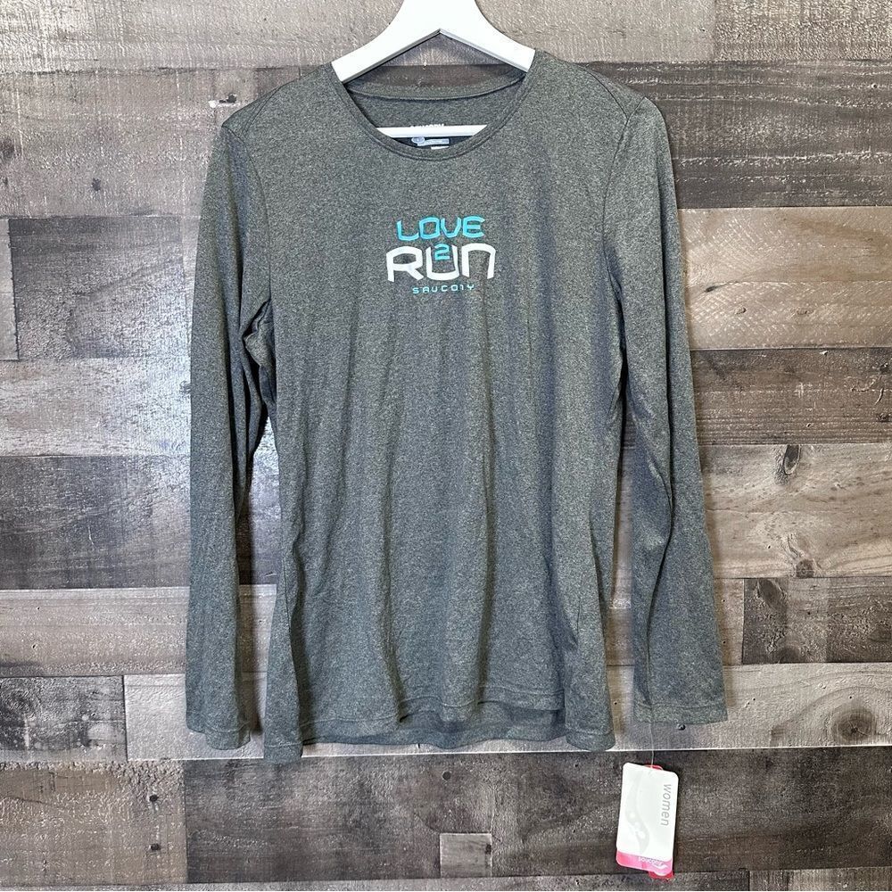 Saucony long sleeve women’s size L “love 2 run” gray NEW